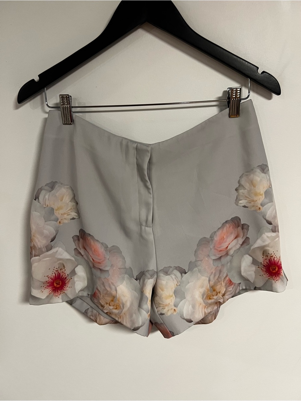Ted Baker Light Gray Floral High-Waist Shorts